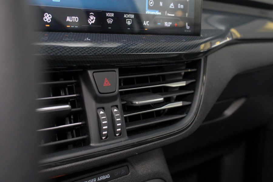 Ford Focus 2.3 Ecoboost 280pk ST-3 | Sper Differentieel | Panoramadak | Adaptive cruise control |Winter Pack | Trekhaak Afneembaar