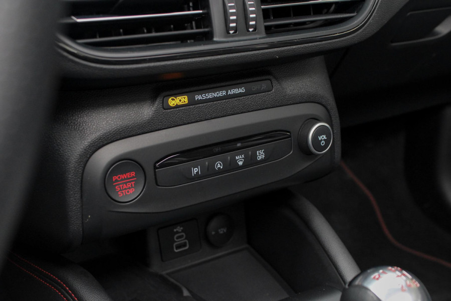 Ford Focus 2.3 Ecoboost 280pk ST-3 | Sper Differentieel | Panoramadak | Adaptive cruise control |Winter Pack | Trekhaak Afneembaar