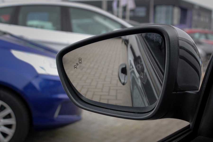 Ford Focus 2.3 Ecoboost 280pk ST-3 | Sper Differentieel | Panoramadak | Adaptive cruise control |Winter Pack | Trekhaak Afneembaar