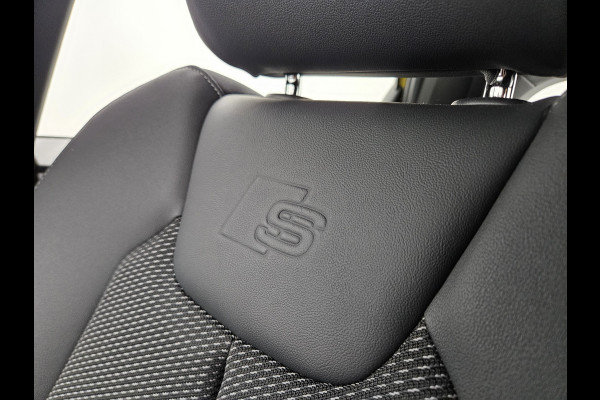 Audi A1 Sportback 35 TFSI S Line 150pk Dealer O.H | Apple Carplay | S Line Sportstoelen Verwarmd | LED Koplampen | Virtual | 17"L.M | Laneassist |