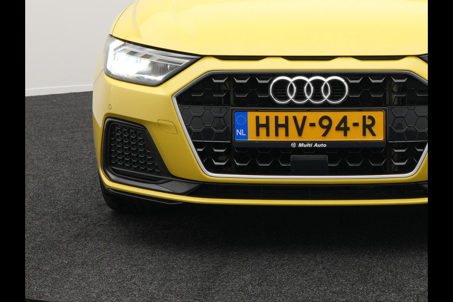 Audi A1 Sportback 35 TFSI S Line 150pk Dealer O.H | Apple Carplay | S Line Sportstoelen Verwarmd | LED Koplampen | Virtual | 17"L.M | Laneassist |
