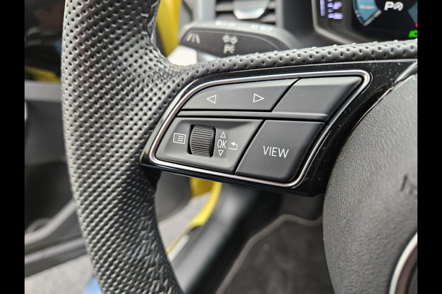 Audi A1 Sportback 35 TFSI S Line 150pk Dealer O.H | Apple Carplay | S Line Sportstoelen Verwarmd | LED Koplampen | Virtual | 17"L.M | Laneassist |