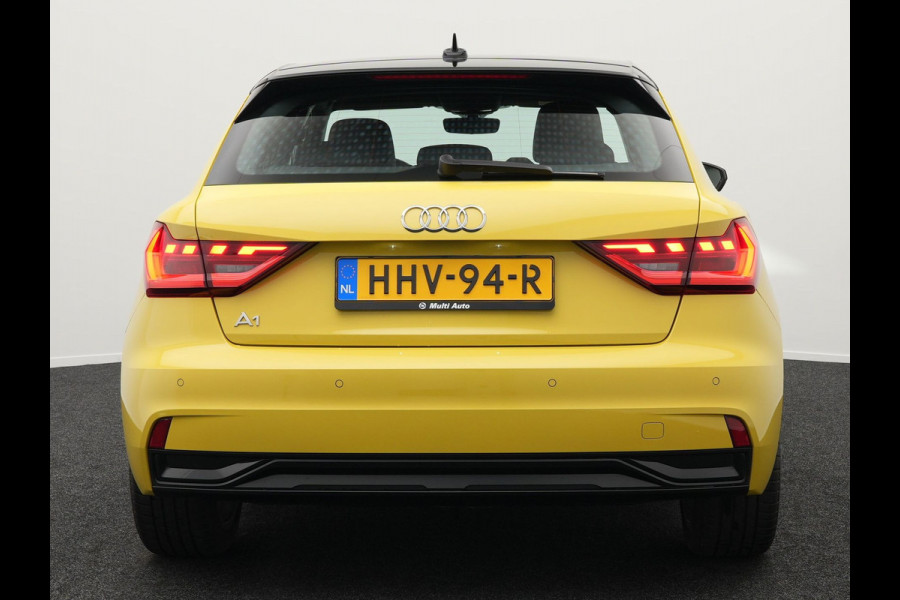 Audi A1 Sportback 35 TFSI S Line 150pk Dealer O.H | Apple Carplay | S Line Sportstoelen Verwarmd | LED Koplampen | Virtual | 17"L.M | Laneassist |