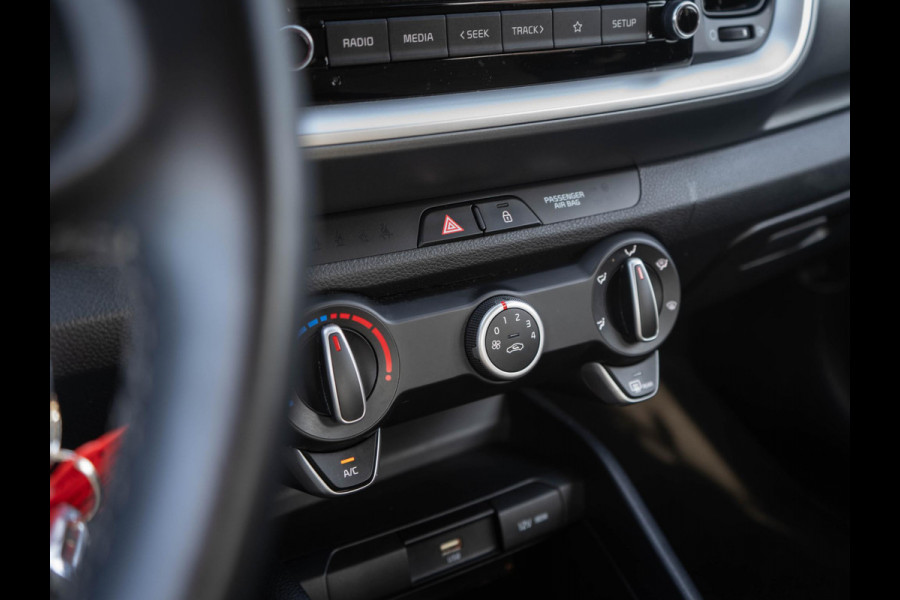Kia Stonic 1.0 T-GDi MHEV DynamicLine | Apple/android auto | Airco | Achteruitrijcamera |