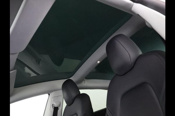 Tesla Model 3 Black Sport Pack Standard RWD Plus 60 kWh