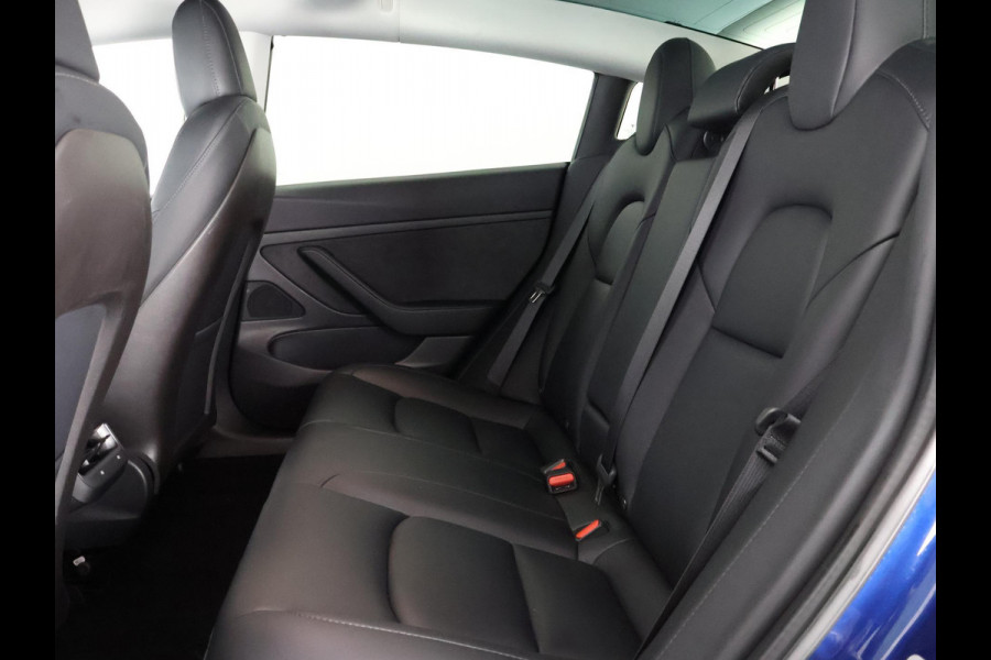 Tesla Model 3 Black Sport Pack Standard RWD Plus 60 kWh