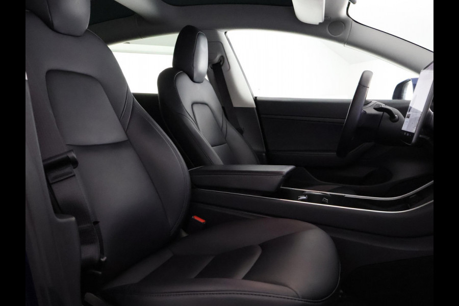Tesla Model 3 Black Sport Pack Standard RWD Plus 60 kWh