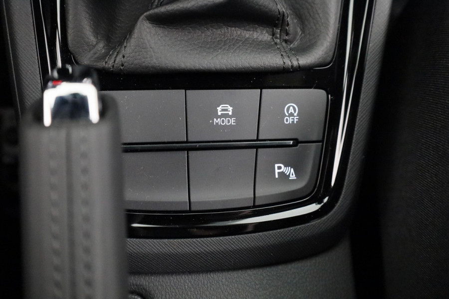 Škoda SCALA Monte Carlo 1.0 TSI 115 pk 7 versn. DSG | Panoramadak | Winter pakket | Parkeercamera