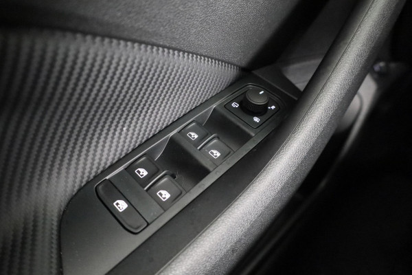 Škoda SCALA Monte Carlo 1.0 TSI 115 pk 7 versn. DSG | Panoramadak | Winter pakket | Parkeercamera