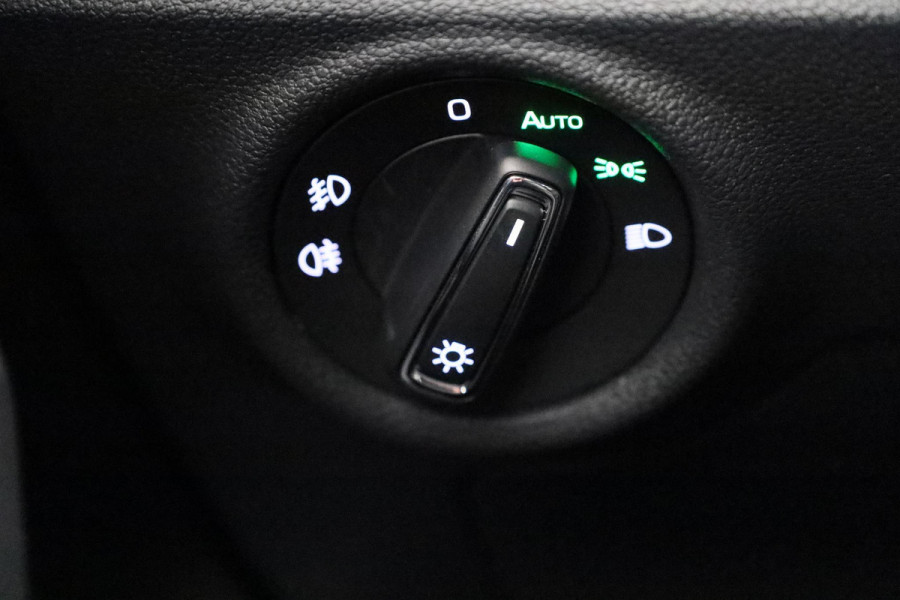 Škoda SCALA Monte Carlo 1.0 TSI 115 pk 7 versn. DSG | Panoramadak | Winter pakket | Parkeercamera