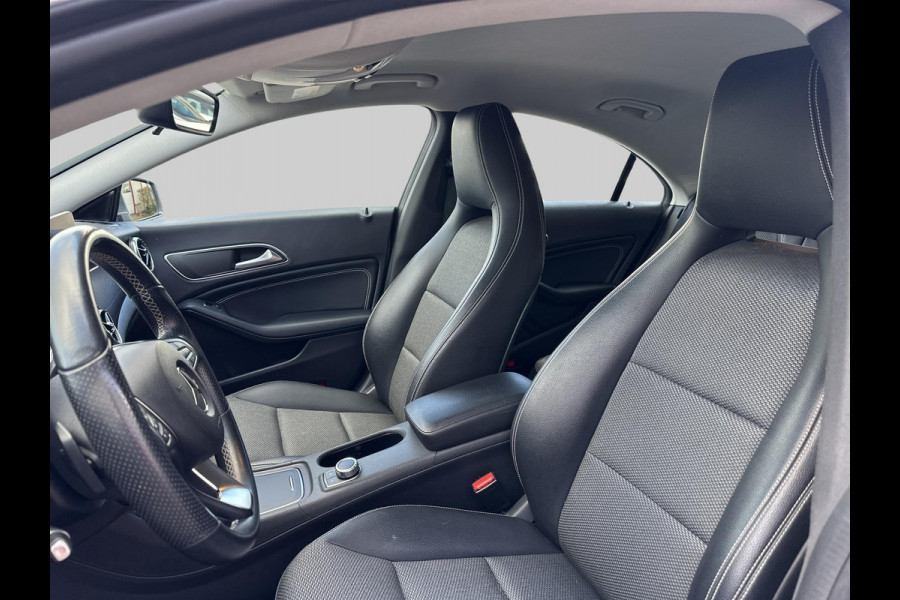 Mercedes-Benz CLA-Klasse 180 Ambition | automaat | dealer onderhouden