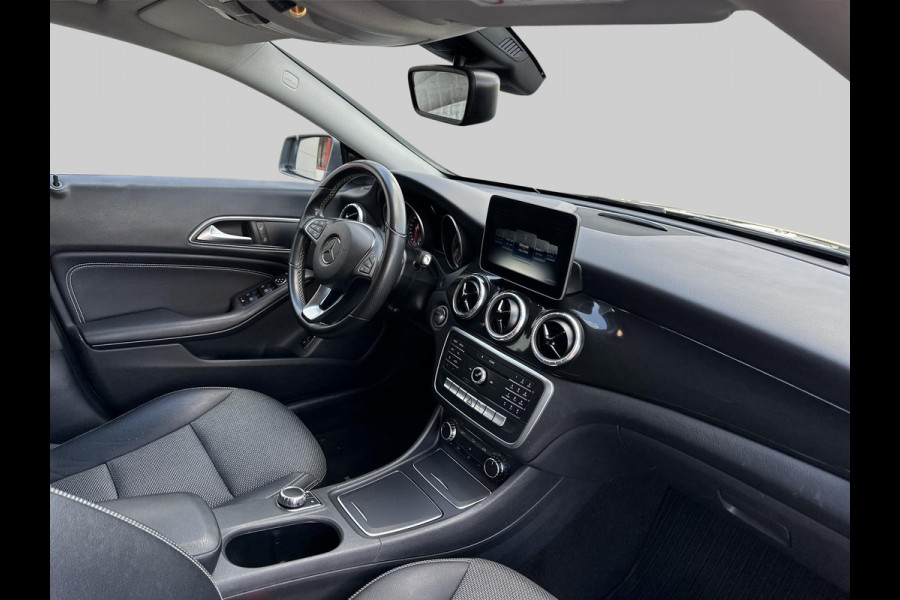 Mercedes-Benz CLA-Klasse 180 Ambition | automaat | dealer onderhouden