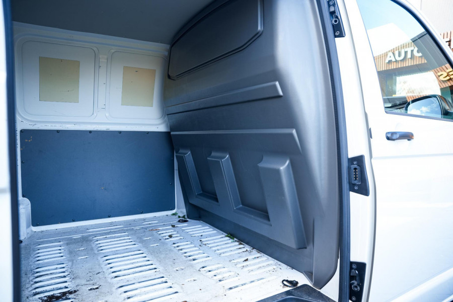 Volkswagen Transporter 2.0 TDI L1H1 28 Cruise Airco PDC Carplay