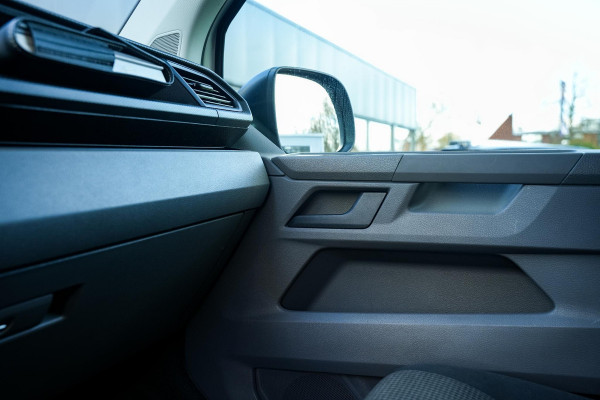 Volkswagen Transporter 2.0 TDI L1H1 28 Cruise Airco PDC Carplay