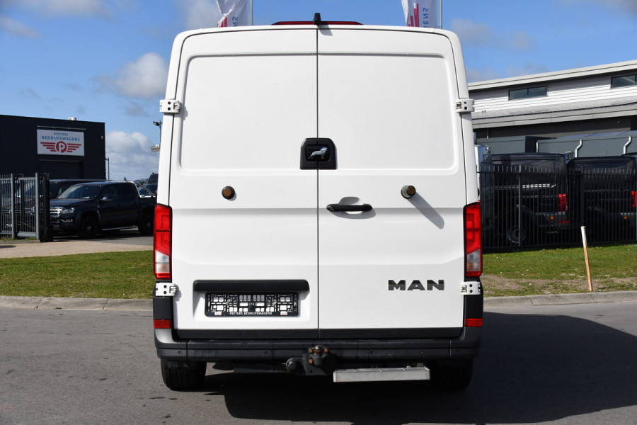 MAN TGE 35 2.0 L3H2 Black & White Edition Adaptieve Cruise, Camera, Carplay, 177PK, LED, Sensoren, Trekhaak, Stoelverwarming, UNIEK!