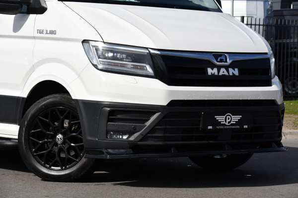 MAN TGE 35 2.0 L3H2 Black & White Edition Adaptieve Cruise, Camera, Carplay, 177PK, LED, Sensoren, Trekhaak, Stoelverwarming, UNIEK!