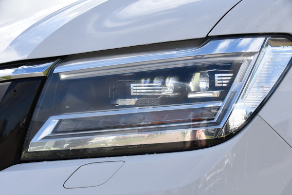 MAN TGE 35 2.0 L3H2 Black & White Edition Adaptieve Cruise, Camera, Carplay, 177PK, LED, Sensoren, Trekhaak, Stoelverwarming, UNIEK!