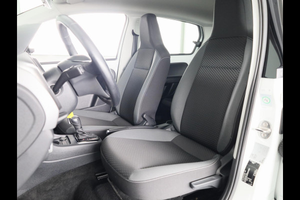 Volkswagen e-Up! e-up! Style Active 83 pk | Navigatie via App | Autom. airco | Cruise control | Achteruitrijcamera | Stoelverwarming |