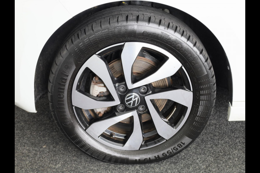 Volkswagen e-Up! e-up! Style Active 83 pk | Navigatie via App | Autom. airco | Cruise control | Achteruitrijcamera | Stoelverwarming |