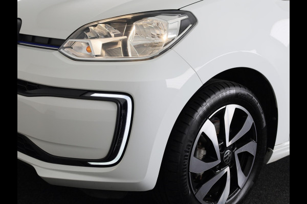 Volkswagen e-Up! e-up! Style Active 83 pk | Navigatie via App | Autom. airco | Cruise control | Achteruitrijcamera | Stoelverwarming |