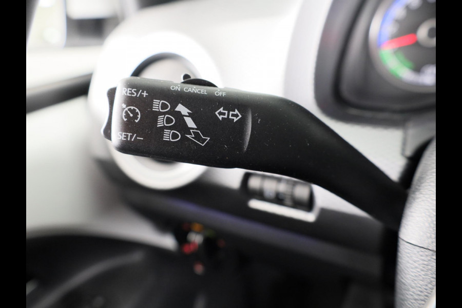Volkswagen e-Up! e-up! Style Active 83 pk | Navigatie via App | Autom. airco | Cruise control | Achteruitrijcamera | Stoelverwarming |