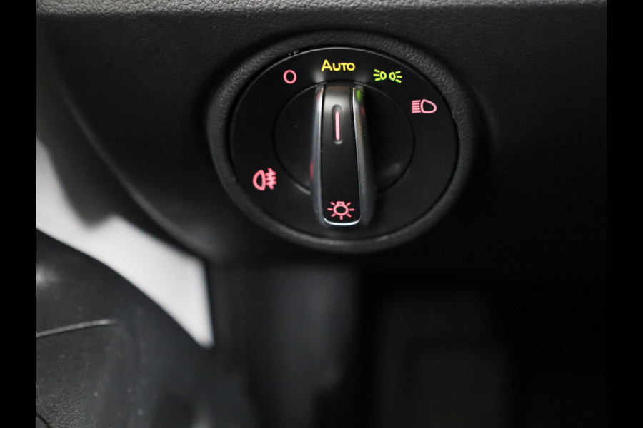 Volkswagen e-Up! e-up! Style Active 83 pk | Navigatie via App | Autom. airco | Cruise control | Achteruitrijcamera | Stoelverwarming |