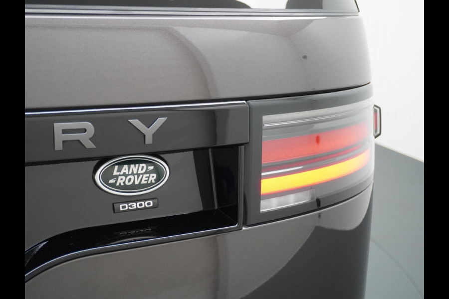 Land Rover Discovery 3.0 D300 R-Dynamic SE 7p. NIEUW MODEL | PANO | 360 CAMERA | 7 PERSOONS