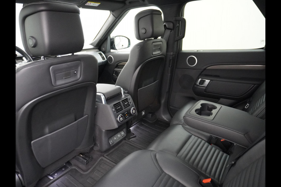 Land Rover Discovery 3.0 D300 R-Dynamic SE 7p. NIEUW MODEL | PANO | 360 CAMERA | 7 PERSOONS