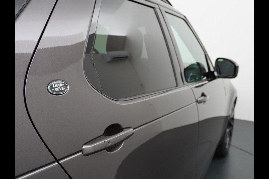 Land Rover Discovery 3.0 D300 R-Dynamic SE 7p. NIEUW MODEL | PANO | 360 CAMERA | 7 PERSOONS