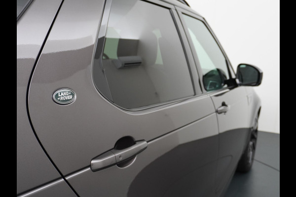 Land Rover Discovery 3.0 D300 R-Dynamic SE 7p. NIEUW MODEL | PANO | 360 CAMERA | 7 PERSOONS