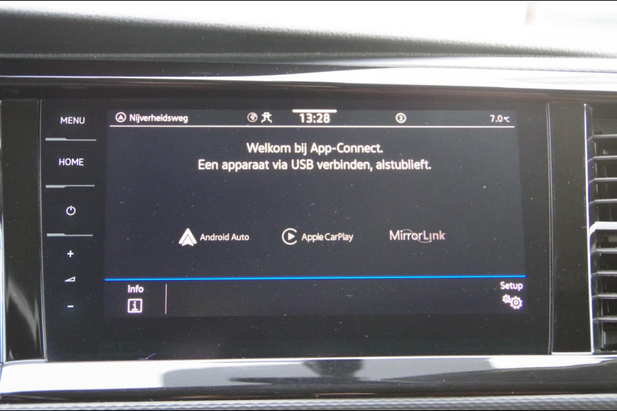 Volkswagen Transporter 2.0 TDI BULLI L2 150PK AUT. LED, LEDER, VIRTUAL, ADAPT. CRUISE, CAMERA, NAVI, AIRCO, PDC, APPLE CARPLAY