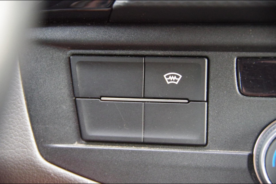 Volkswagen Transporter 2.0 TDI BULLI L2 150PK AUT. LED, LEDER, VIRTUAL, ADAPT. CRUISE, CAMERA, NAVI, AIRCO, PDC, APPLE CARPLAY