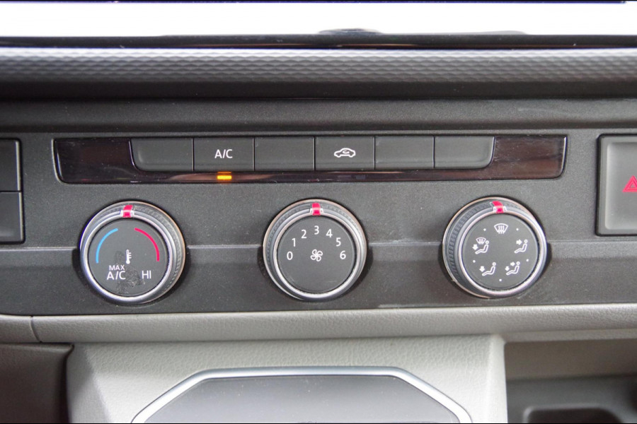 Volkswagen Transporter 2.0 TDI BULLI L2 150PK AUT. LED, LEDER, VIRTUAL, ADAPT. CRUISE, CAMERA, NAVI, AIRCO, PDC, APPLE CARPLAY