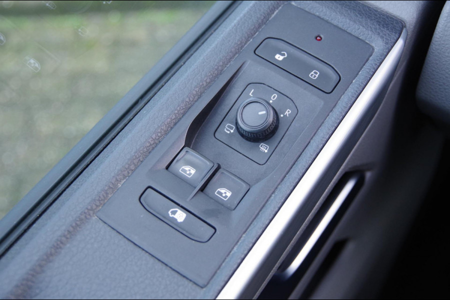 Volkswagen Transporter 2.0 TDI BULLI L2 150PK AUT. LED, LEDER, VIRTUAL, ADAPT. CRUISE, CAMERA, NAVI, AIRCO, PDC, APPLE CARPLAY