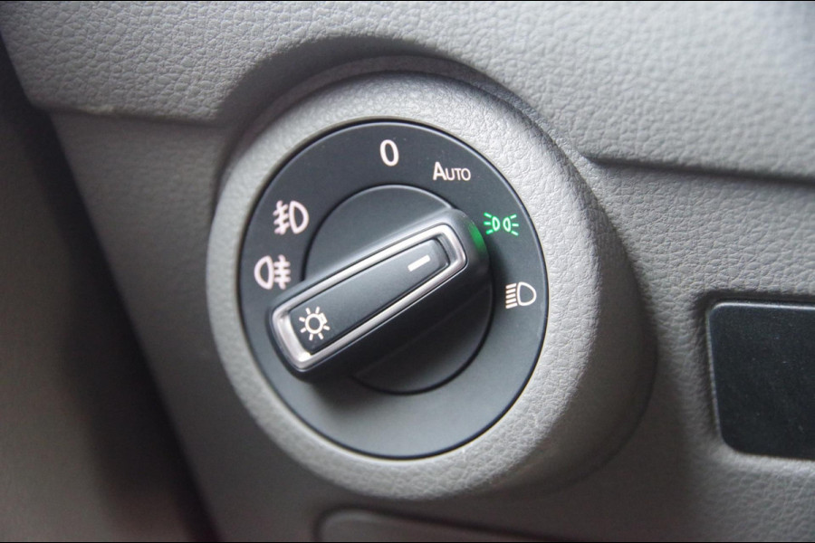 Volkswagen Transporter 2.0 TDI BULLI L2 150PK AUT. LED, LEDER, VIRTUAL, ADAPT. CRUISE, CAMERA, NAVI, AIRCO, PDC, APPLE CARPLAY