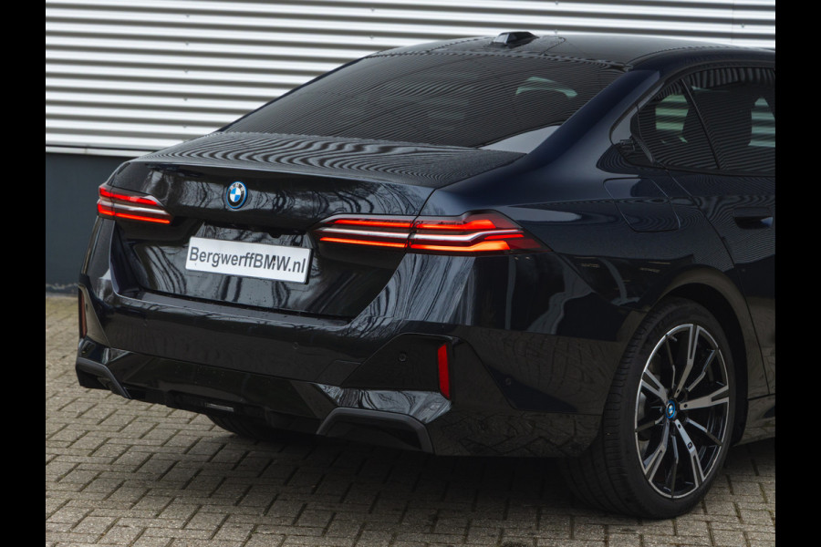 BMW 5 Serie 530e M-Sport - Pano - Driving Ass Prof - Stoelventilatie - Harman Kardon