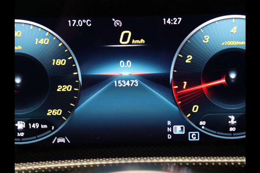 Mercedes-Benz CLA-Klasse Shooting Brake 200 AMG Night [APPLE CARPLAY, CAMERA + SENSOREN, CRUISE CONTROL, SFEERLICHT, KEYLESS, STOELVERWARMING, TREKHAAK, ELEK. ACHTERKLEP, NIEUWSTAAT]