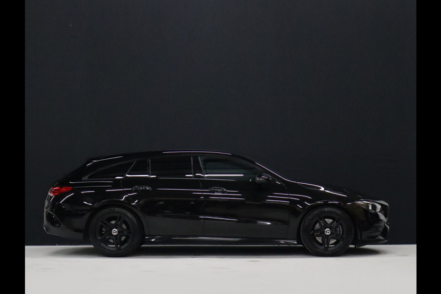 Mercedes-Benz CLA-Klasse Shooting Brake 200 AMG Night [APPLE CARPLAY, CAMERA + SENSOREN, CRUISE CONTROL, SFEERLICHT, KEYLESS, STOELVERWARMING, TREKHAAK, ELEK. ACHTERKLEP, NIEUWSTAAT]