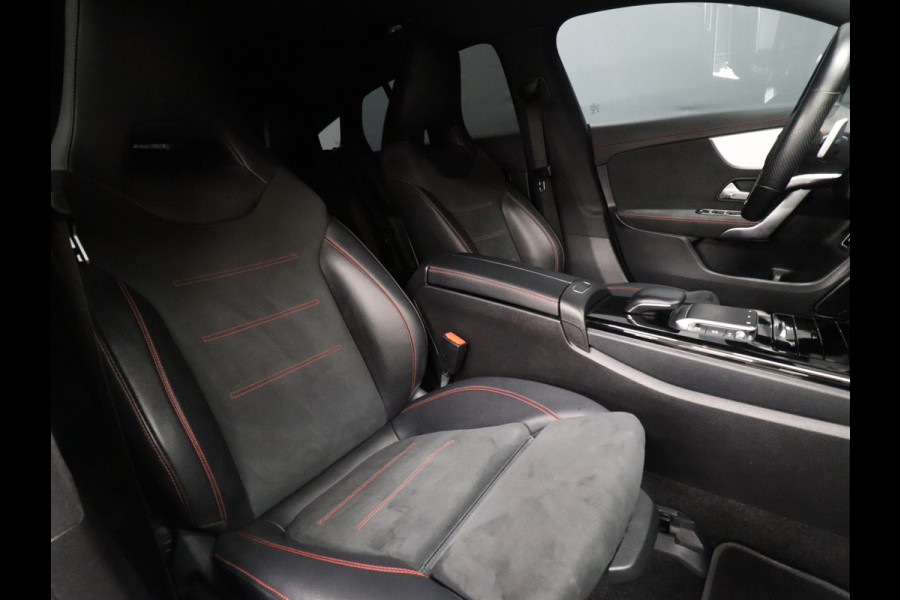 Mercedes-Benz CLA-Klasse Shooting Brake 200 AMG Night [APPLE CARPLAY, CAMERA + SENSOREN, CRUISE CONTROL, SFEERLICHT, KEYLESS, STOELVERWARMING, TREKHAAK, ELEK. ACHTERKLEP, NIEUWSTAAT]