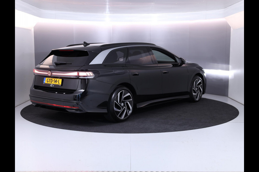 Volkswagen ID.7 Tourer Pro Business 77 kWh 286pk|Pano.dak| 20'LM-velgen| verwarmde stoelen,voorraam en stuur..