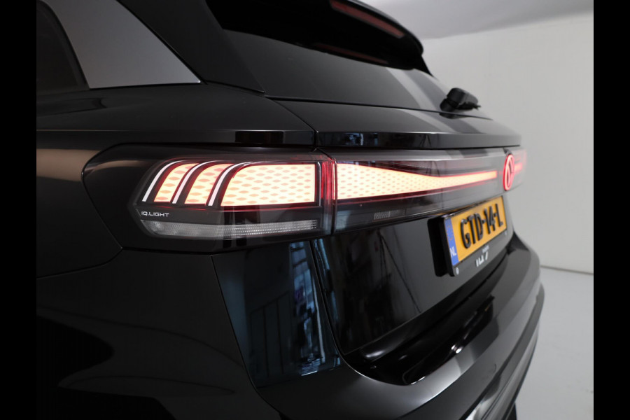 Volkswagen ID.7 Tourer Pro Business 77 kWh 286pk|Pano.dak| 20'LM-velgen| verwarmde stoelen,voorraam en stuur..