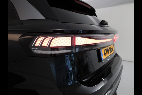 Volkswagen ID.7 Tourer Pro Business 77 kWh 286pk|Pano.dak| 20'LM-velgen| verwarmde stoelen,voorraam en stuur..
