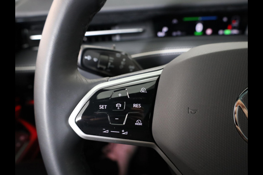Volkswagen ID.7 Tourer Pro Business 77 kWh 286pk|Pano.dak| 20'LM-velgen| verwarmde stoelen,voorraam en stuur..