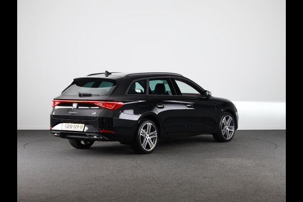 Seat Leon Sportstourer 1.5 TSI e-Hybrid FR PHEV First Edition 204pk Plug in Hybrid | Keyless Entry | 18 inch Lichtmetalen velgen | Verwarmbare voorstoelen