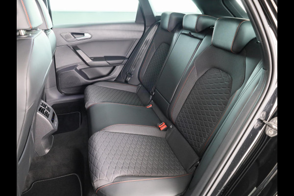 Seat Leon Sportstourer 1.5 TSI e-Hybrid FR PHEV First Edition 204pk Plug in Hybrid | Keyless Entry | 18 inch Lichtmetalen velgen | Verwarmbare voorstoelen