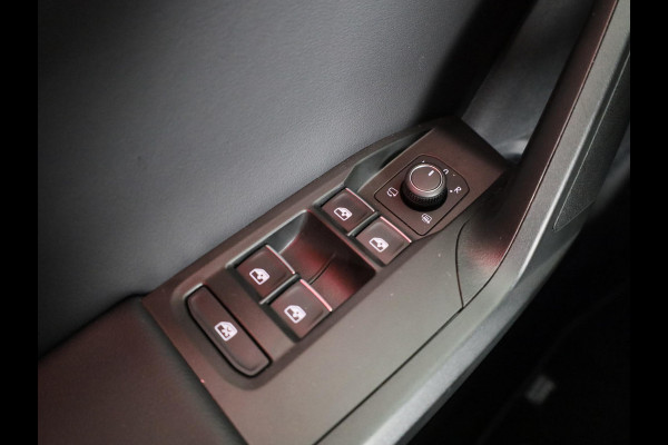 Seat Leon Sportstourer 1.5 TSI e-Hybrid FR PHEV First Edition 204pk Plug in Hybrid | Keyless Entry | 18 inch Lichtmetalen velgen | Verwarmbare voorstoelen