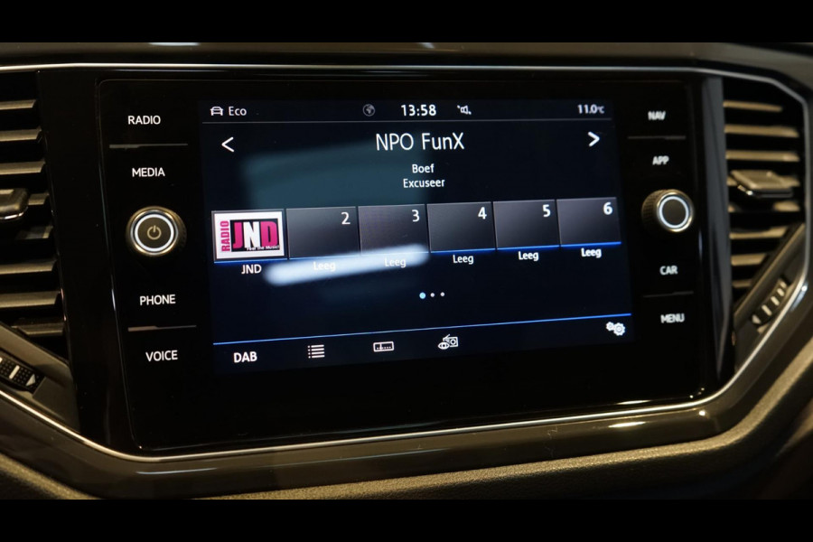 Volkswagen T-Roc 2.0 TSI 4Motion Sport AUTOMAAT-ACC-BEATS-DAB-LED-LEDER-NAVIGATIE-PANORAMA-TREKHAAK-VIRTUEEL