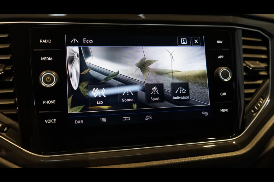 Volkswagen T-Roc 2.0 TSI 4Motion Sport AUTOMAAT-ACC-BEATS-DAB-LED-LEDER-NAVIGATIE-PANORAMA-TREKHAAK-VIRTUEEL
