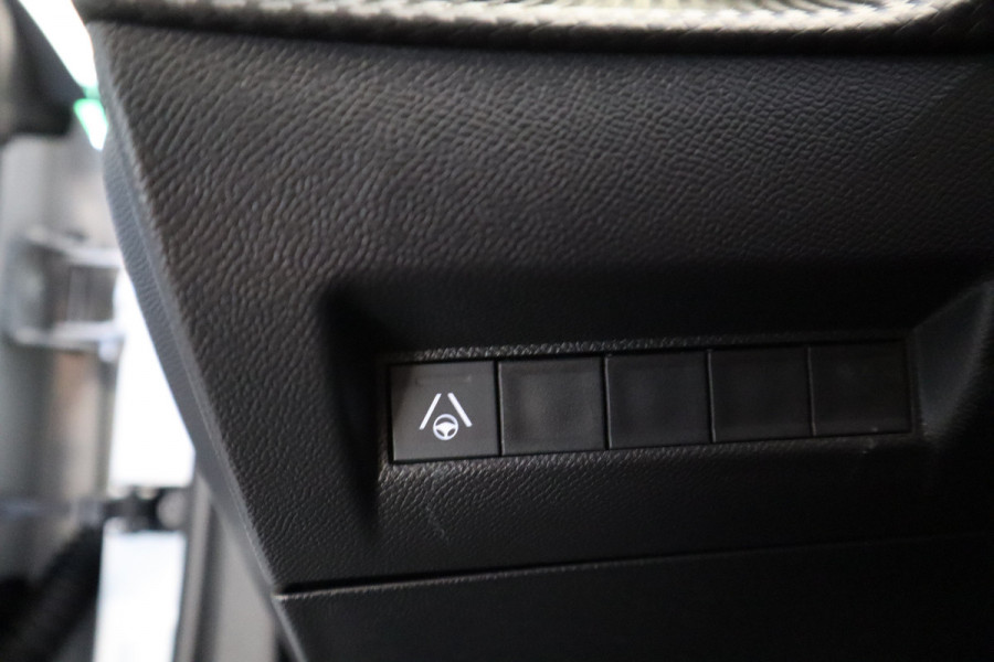 Peugeot 2008 1.2 PureTech 130 GT Dab+ PDC  VCP 17LMV  130PK Navigatie