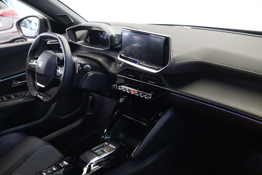 Peugeot 2008 1.2 PureTech 130 GT Dab+ PDC  VCP 17LMV  130PK Navigatie